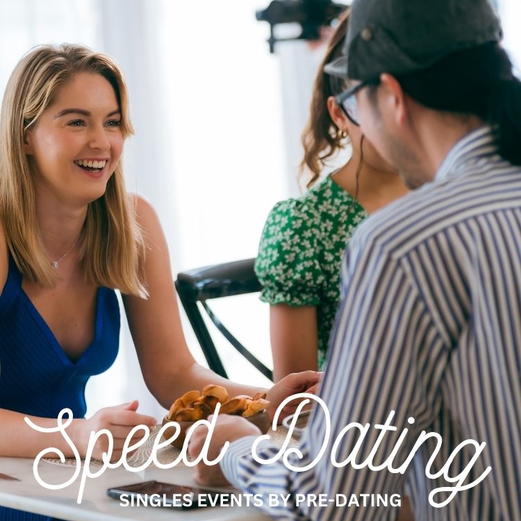 Phoenix attendees of Speed Dating in Arizona enjoying the event!
